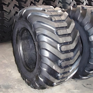 Pneu agricole spécial large pour presse à balles suspendue 500/45-22.5 560/45R22.5, pneus pour presse à balles de paille, pneu pour faucheuse-ensileuse - Product Image 1