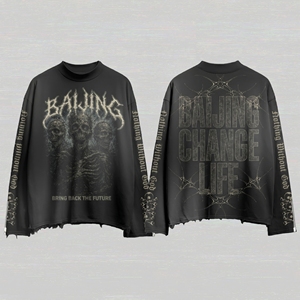 T-shirt girocollo personalizzata a maniche regolari con stampa grafica teschio gotico, oversize, effetto lavato, stampa metallica, stile grunge streetwear, autunnale, private label - Product Image 1