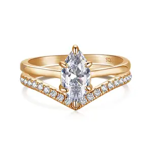Ingrosso gioielli in pietra di luna blu con anello in argento placcato oro 925 da donna in argento Sterling arcobaleno pietra di luna
