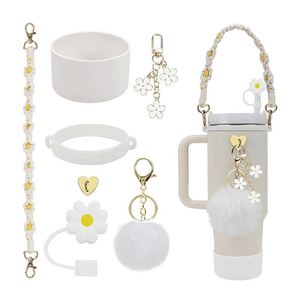 Juego de Accesorios de Silicona Ecológicos con Diseño Floral de 7 Piezas, Colgante de Peluche para Llaves, Asa de Transporte, Kits Decorativos para 40 oz - Product Image 1