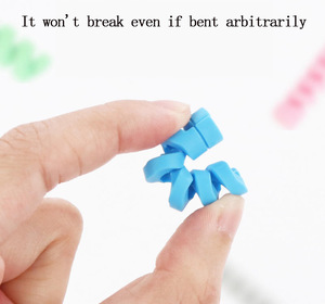 Protector de <span class=keywords><strong>Cable</strong></span> de Datos en Espiral de 2.5mm de Grosor, Funda Anti-Rotura de Silicona TPR Ecológica para <span class=keywords><strong>Cable</strong></span> de Carga de iPhone y Android - Product Image 6