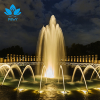 Fontaine Circulaire de Piscine en Acier Inoxydable SS304, Conception Personnalisée avec Jets d'Eau en Arche LED Dorés à Contrôle Programmable, Durable pour Place Publique Emblematique