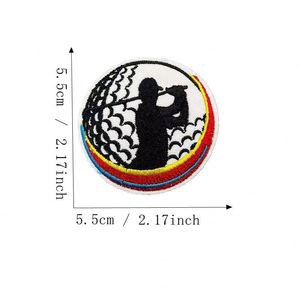 แผ่นปะติดเสื้อผ้าเด็กสีขาวเขียวน่ารัก ลายปักดาวเคราะห์ ท้องฟ้าเต็มไปด้วยดวงดาว หัวกะโหลก ผี ET มนุษย์ต่างดาว ขนาดเล็ก รูปทรงกลม - Product Image 4