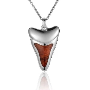 Colgante de Plata de Ley 925 con Madera de Koa, Colgante de Diente de Tiburón de Madera de Koa Tropical Hawaiana - Product Image 3