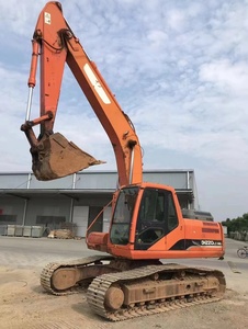 รถขุดไฮดรอลิกแบบตีนตะขาบ Doosan DH220LC-7 มือสองแท้ น้ำหนัก 22 ตัน - Product Image 1