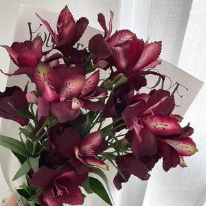 Tissu de soie <span class=keywords><strong>Alstroemeria</strong></span> blanc de haute qualité fleurs de lys artificielles pour la décoration de la maison de mariage du nouvel an avec des pièces de tige - Product Image 4