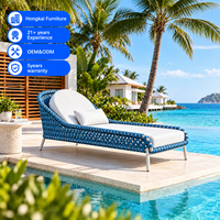 Chaise longue d'extérieur en corde tressée avec coussin pour piscine, hôtel, complexe hôtelier
