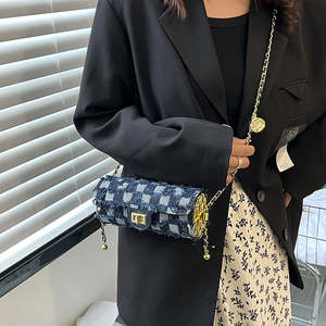 Nouveau sac rond petit format à imprimé léopard, sac bandoulière, sac à main femme tendance et personnalisé avec chaîne - Product Image 5