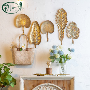 Vintage Metal <b>Leaf</b> <b>Wall</b> <b>Decor</b> Hanging Ornament Antique Gold Color Home <b>Decor</b> Wedding Prop - Product Image 2