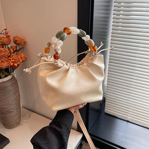 กระเป๋าถือผู้หญิงดีไซน์ใหม่ปี 2024 รุ่น Light Lady พร้อมซิปปิดและตกแต่งด้วยไข่มุก - Product Image 1