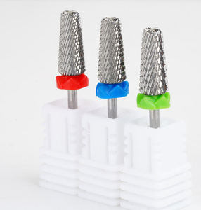 Brocas de carburo de tungsteno plateadas de 3/32'' con corte cruzado 5 en 1, lima rotativa profesional premium para eliminación de gel, para manicura en salón - Product Image 1