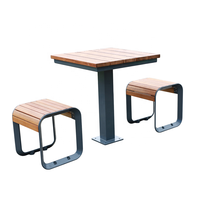 Table de pique-nique en bois pour 4 personnes, idéale pour le camping, les restaurants, les parcs et les aires de jeux, à vendre