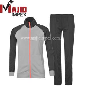 Conjuntos Deportivos Personalizados al por Mayor para Hombre, Impresos, Transpirables, Resistentes al Agua, Ecológicos, con Dibujos Animados, de 2 Piezas, OEM, 2020 - Product Image 3