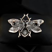 Broche vintage tendance avec nœud, micro-incrustée de zircon coloré, corsage en ruban, accessoires pour manteau et costume pour femme, broche pour vêtements