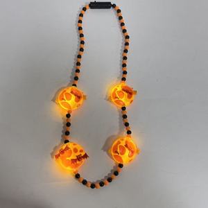 Collier lumineux à LED pour Halloween Perles en plastique clignotantes Chauve-souris <span class=keywords><strong>citrouille</strong></span> pour <span class=keywords><strong>d</strong></span>écorations de fête Perles lumineuses à LED Fournitures de fête - Product Image 1