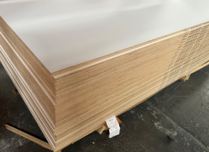 Contreplaqué mélaminé <span class=keywords><strong>blanc</strong></span> 4*8 pieds, certifié FSC, 18 mm, contreplaqué de tilleul imperméable, contreplaqué marin - Product Image 3