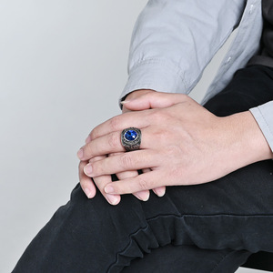 Bague Vintage en Acier Inoxydable avec Emblème National Américain, Fabriquée en Usine pour Hommes - Marine et Armée, Ornée d'un Aigle Chauve et d'une Pierre en Verre - Product Image 2