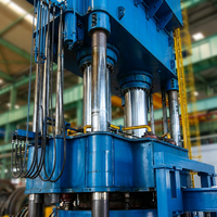 Presse hydraulique à quatre colonnes et deux poutres, contrôlée par PLC, avec pompe, pour une production à haut volume