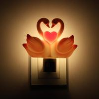 Veilleuse LED Cœur de Cygne Rose Romantique, Lampe Décorative Fantaisie en Silicone à Brancher, Cadeau de Saint-Valentin, Éclairage Doux et Chaleureux pour Chambre à Coucher