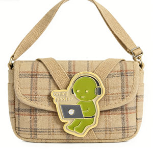 Broche en émail humoristique en forme de petit homme vert, fabrication directe d'usine, c'est l'heure, broche de dessin animé, badge de revers original pour un usage quotidien - Product Image 2