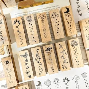 Set di 6 Timbri in Legno con Motivi Meteo e Natura, Luna, Sole, Rondine, Fiori, Timbri Decorativi per Diari e Scrapbooking - Product Image 2
