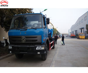 Camion <span class=keywords><strong>aspirateur</strong></span> d'eaux usées Dongfeng 4500 mm d'empattement, 8 m3, 8000 L, nettoyeur d'égouts lourd avec déchargement <span class=keywords><strong>hydraulique</strong></span> et porte arrière - Product Image 3