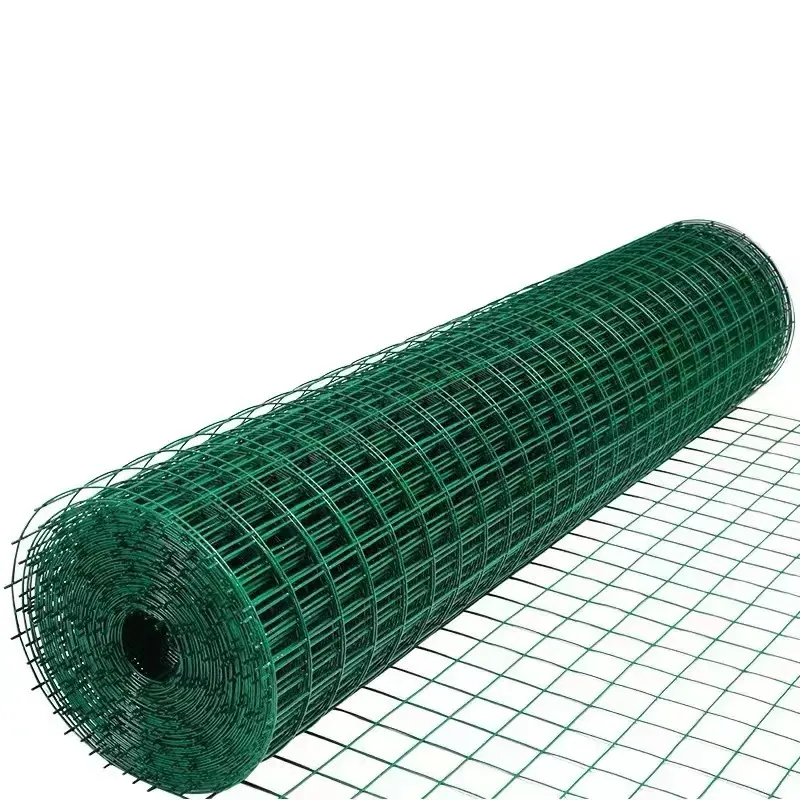 PVC kaynaklı tel örgü panelleri köpek kulübesi plastik kaplı kaynaklı tel örgü tavşan kafesi galvanizli kaynaklı tel örgü