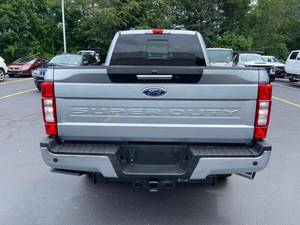 <span class=keywords><strong>Ford</strong></span> F-250 Super Duty XLT d'occasion 2018-2022, Turbo, traction avant, régulateur de vitesse adaptatif, sièges en cuir, jantes alliage R18, barres de toit, conduite à gauche, disponible dès maintenant - Product Image 2
