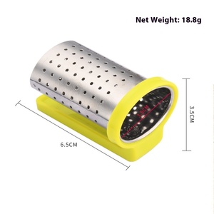 रचनात्मक पोर्टेबल स्टेनलेस स्टील मिनी चाय फिल्टर पर्यावरण के अनुकूल बेलनाकार फांसी कप सरल डिजाइन चम्मच चाय इंफ्यूज़र - Product Image 4