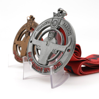 Médaille religieuse miraculeuse en or sur mesure en gros, médaille en métal 3D en fer, croix catholique, saint saint Benoît avec chaîne