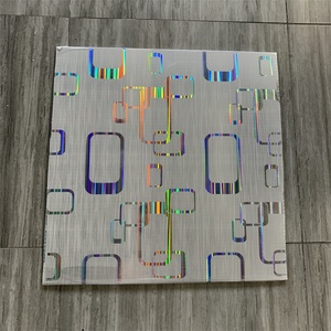Longtemps 595*595mm décoration de bureau carreaux de plafond <span class=keywords><strong>panneaux</strong></span> de plafond en PVC à Guangzhou Chine - Product Image 2