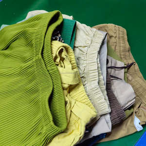 SH05 Ropa de Verano de Segunda Mano de Buena Calidad para <span class=keywords><strong>Mujer</strong></span>, Vestidos de Chifón/Algodón, Jeans/Shorts de Mezclilla, Pantalones Usados, Ropa al Por Mayor - Product Image 4