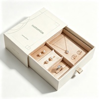 Boîte à bijoux personnalisée avec logo, tiroir, intérieur en velours champagne, imprimé vert olive, multi-compartiments pour bagues et colliers, emballage rigide
