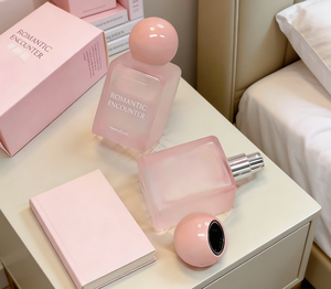 Parfum en spray mini 50ml ODM en gros, marque originale KHAKI GIRL, luxe, bonne odeur, longue durée, rose et floral frais - Product Image 5