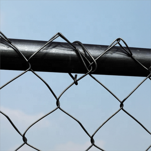 Chất lượng cao 1.8m <span class=keywords><strong>PVC</strong></span> tráng mạ kẽm Chuỗi liên kết lưới hàng rào 60x60mm bán buôn với bài viết và phụ kiện an ninh - Product Image 4