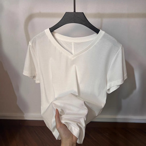 เสื้อยืดแขนสั้นสีขาว TS-020สำหรับผู้หญิงเสื้อถักคอวีทรงหลวมลำลองสีทึบ - Product Image 3