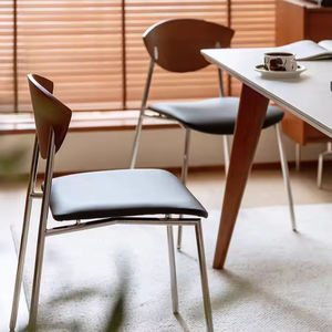 Silla de Comedor Moderna de Estilo Lujoso, de Cuero Negro con Patas de Metal, <span class=keywords><strong>para</strong></span> Restaurante, Oficina, Hotel y Cafetería - Product Image 1