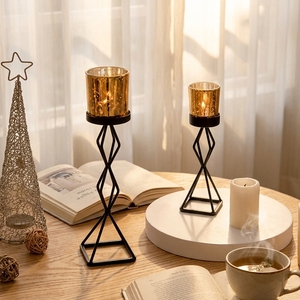 Ensemble de chandeliers de luxe en métal doré, supports de bougies en fer forgé pour centres de table de mariage et décoration de table à manger - Product Image 2