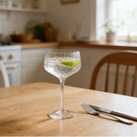Fournisseur chinois de coupes à champagne transparentes de luxe faites à la main, pour les mariages, les fêtes, les événements, la maison, gobelets à vin rouge, verres à vin fantaisie pour la vente en gros