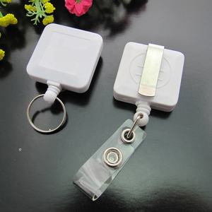 Porte-badge rétractable en plastique de forme carrée personnalisé en gros - Product Image 5