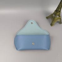 Étui à lunettes portable en cuir PVC souple, pochette de luxe pour lunettes avec bouton-pression, protection pour lunettes, vente en gros, logo personnalisé