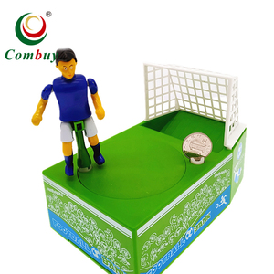 Dessin animé coups objectif joueur de football en plastique <span class=keywords><strong>tirelire</strong></span> - Product Image 1