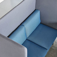 Canapé modulaire insonorisé à dossier haut avec table pour bureau ouvert