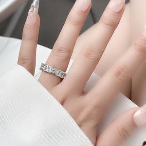 Hipoalerjenik Kadın 925 Ayar Gümüş Tam Zirkonyum Taşlı Alyans Söz Yüzüğü Tenis Yüzükleri Takı Üretimi - Product Image 2