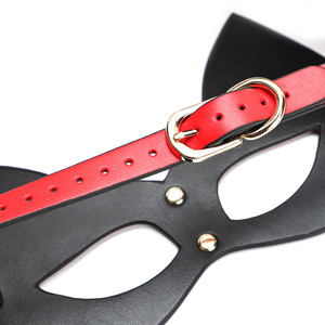 Antifaz Erótico de Cuero Rojo Estilo Gato para Juegos de Rol para Adultos - Product Image 4