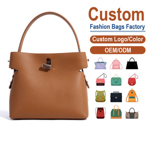 Bolso de Hombro de Cuero Genuino de Grano Completo – Cierre con Cierre Giratorio y Textura Granulada, una Opción de Lujo para el Traslado Diario - Fabricante Personalizado - Product Image 1