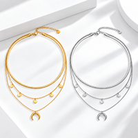 Collier en forme de croissant superposé en acier inoxydable plaqué or 14 carats, options de couleurs or et argent à trois niveaux