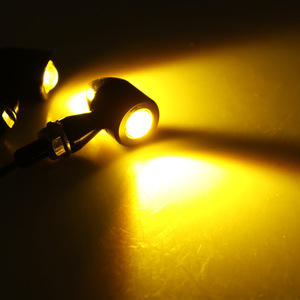 Feu de plaque d'immatriculation LED XTX pour moto, mini clignotant arrière COB jaune pour la modernisation et la rénovation - Product Image 4