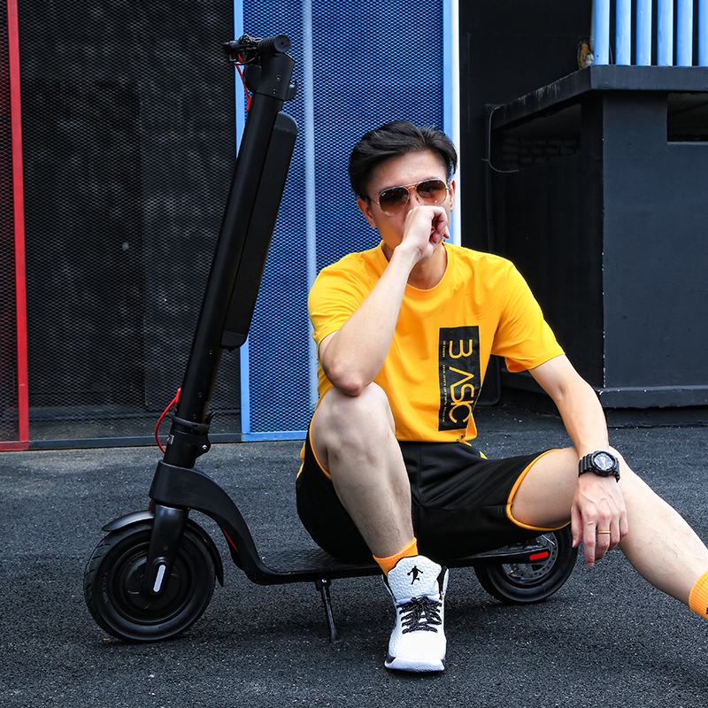 Nueva llegada X8 integrada de la batería eléctrica plegable scooter para adultos/prolongar distancia