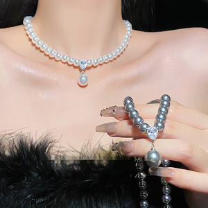 Collar de Perlas de Imitación Brillantes para Clavícula, Gargantilla con Cuentas de Perlas de 8MM, Colgante de Lágrima con Diamantes de Imitación, Joyería de Destaque para Mujer - Product Image 3